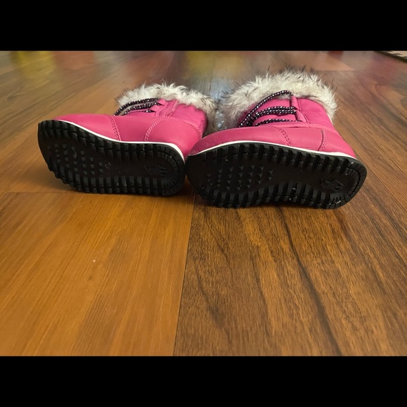 NWOT Polo by Ralph Lauren toddler girl boots. - Picture 2 of 3